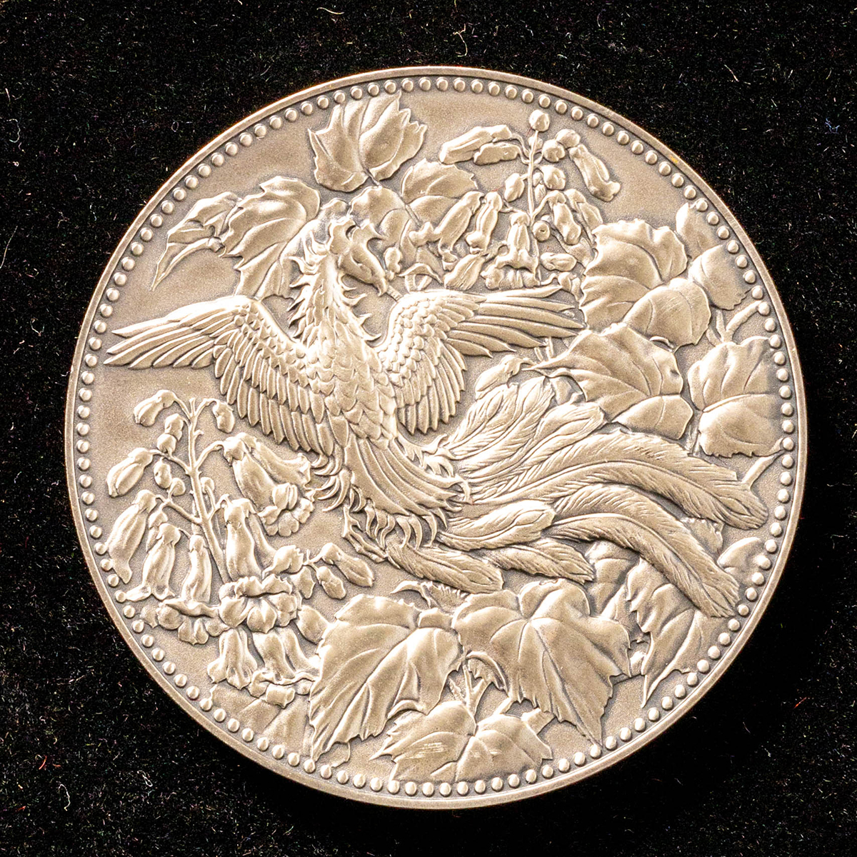オークション,500円白銅貨幣発行記念・銀製メダル（1982年）直径約55