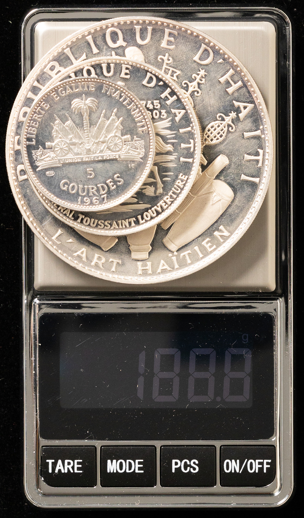 ハイチ共和国 25グルード銀貨（117.6g/60㎜特大銀貨）