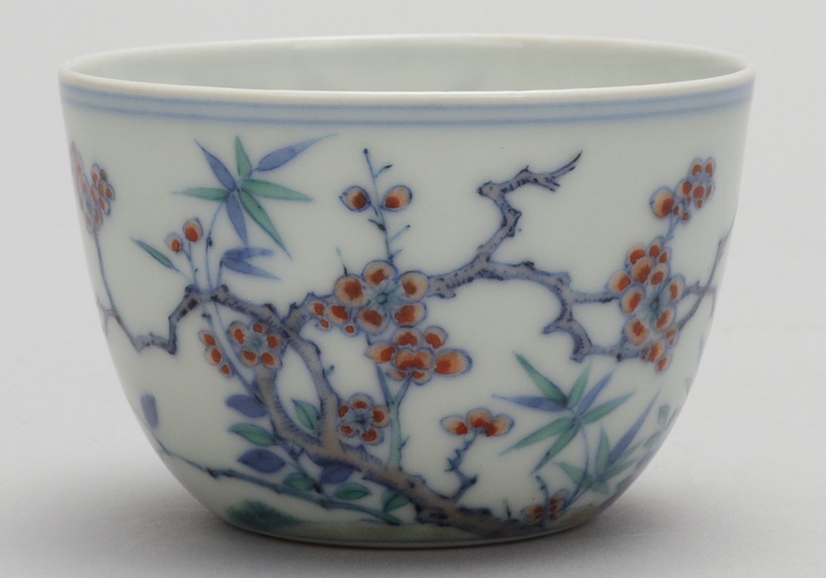中国古美術・旧西蔵古い純銅純手で宝石を嵌め込んだ絵画を描く金を描く西蔵の馬2匹。 中国古美術・旧西蔵古い純銅純手で宝石を嵌め込んだ絵画を描く金