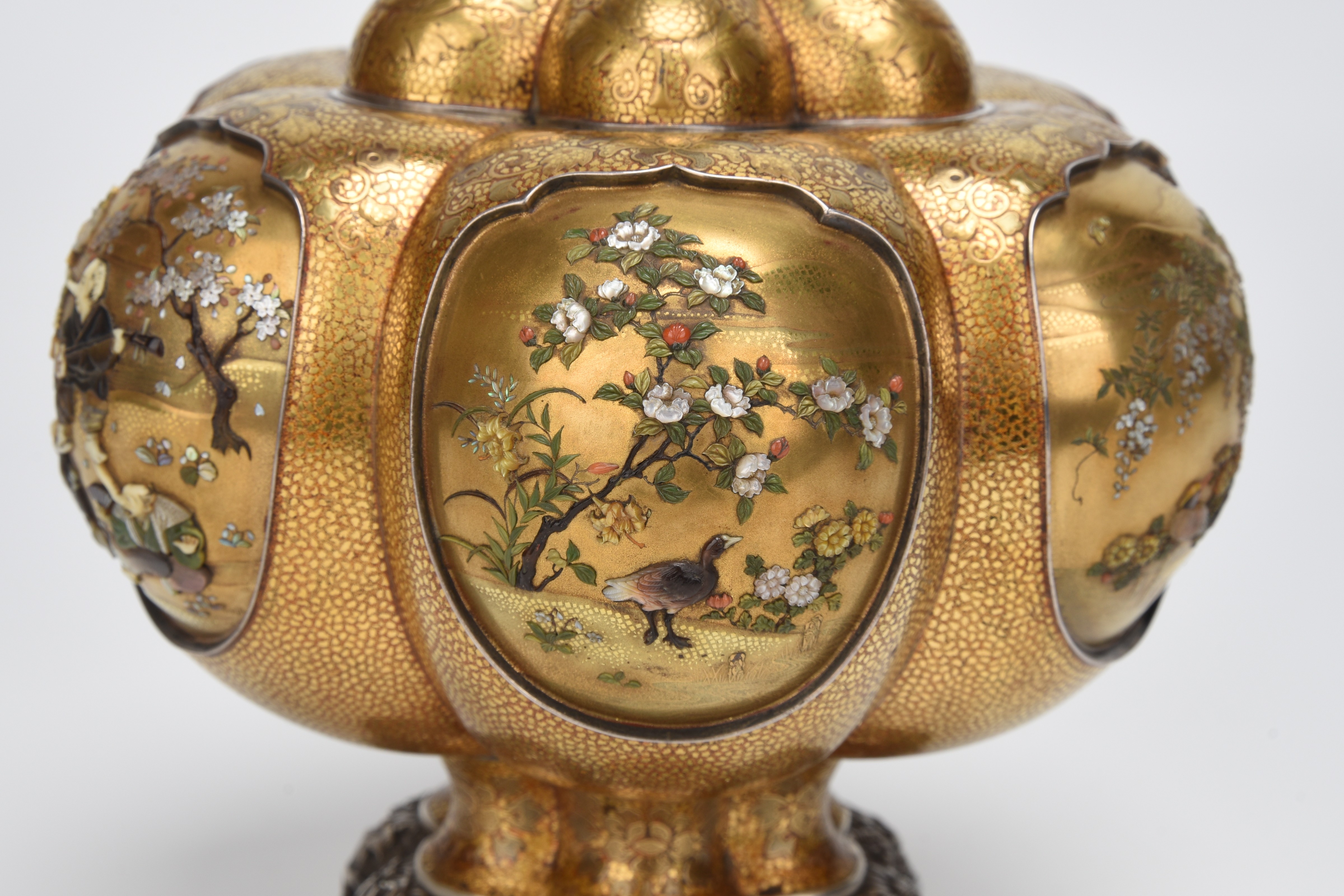 珍品　幕末〜明治期　鳳凰図変形徳利　無傷　本物保証 珍品 幕末〜明治期 鳳凰図変形徳利 無傷 本物保証 - メルカリ
