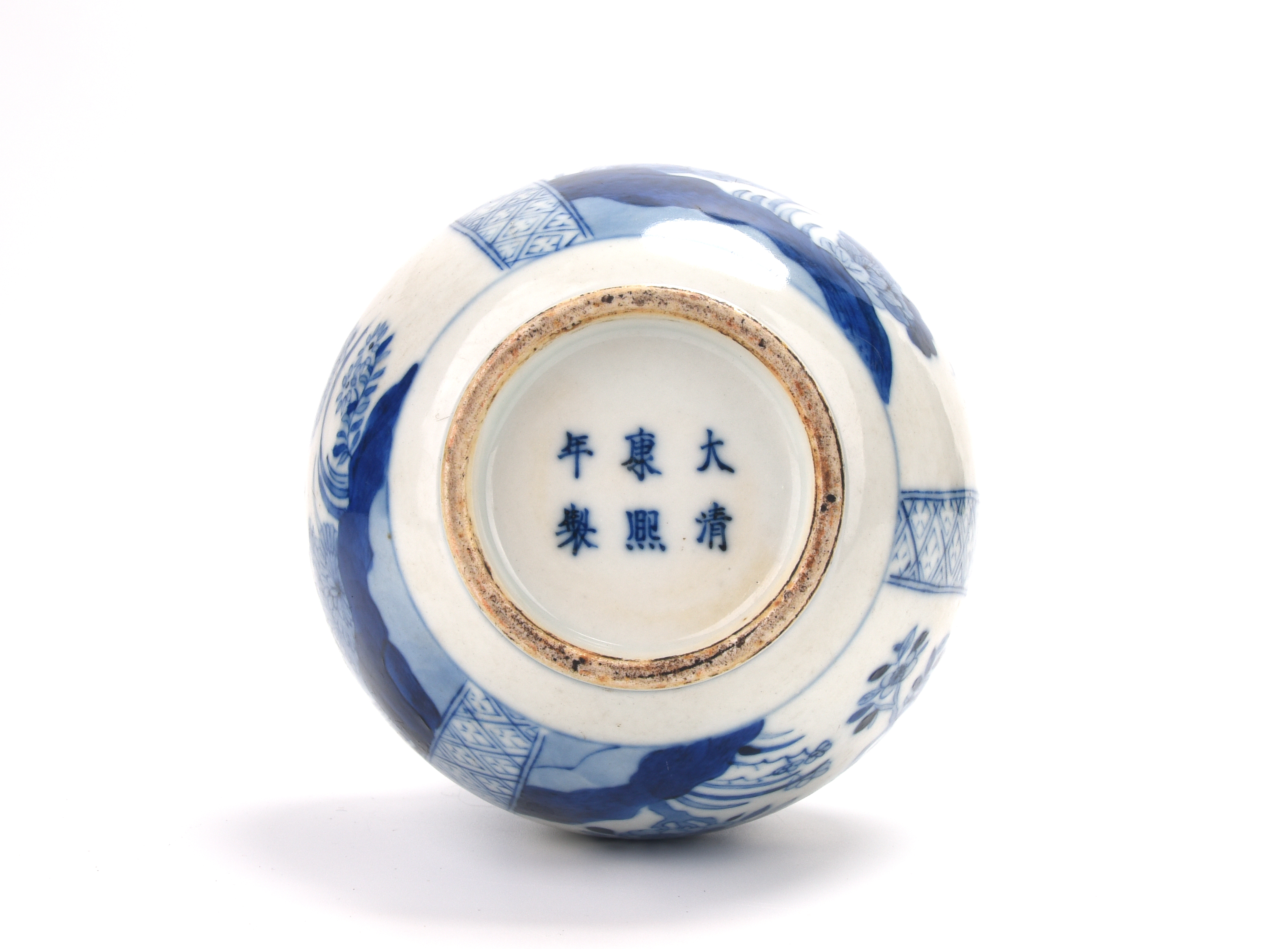 貨幣博物館 | 大清康熙年製花蝶紋青華花瓶 返品不可 Sold as is