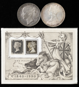 イギリス銀貨２枚と切手小型シート  
