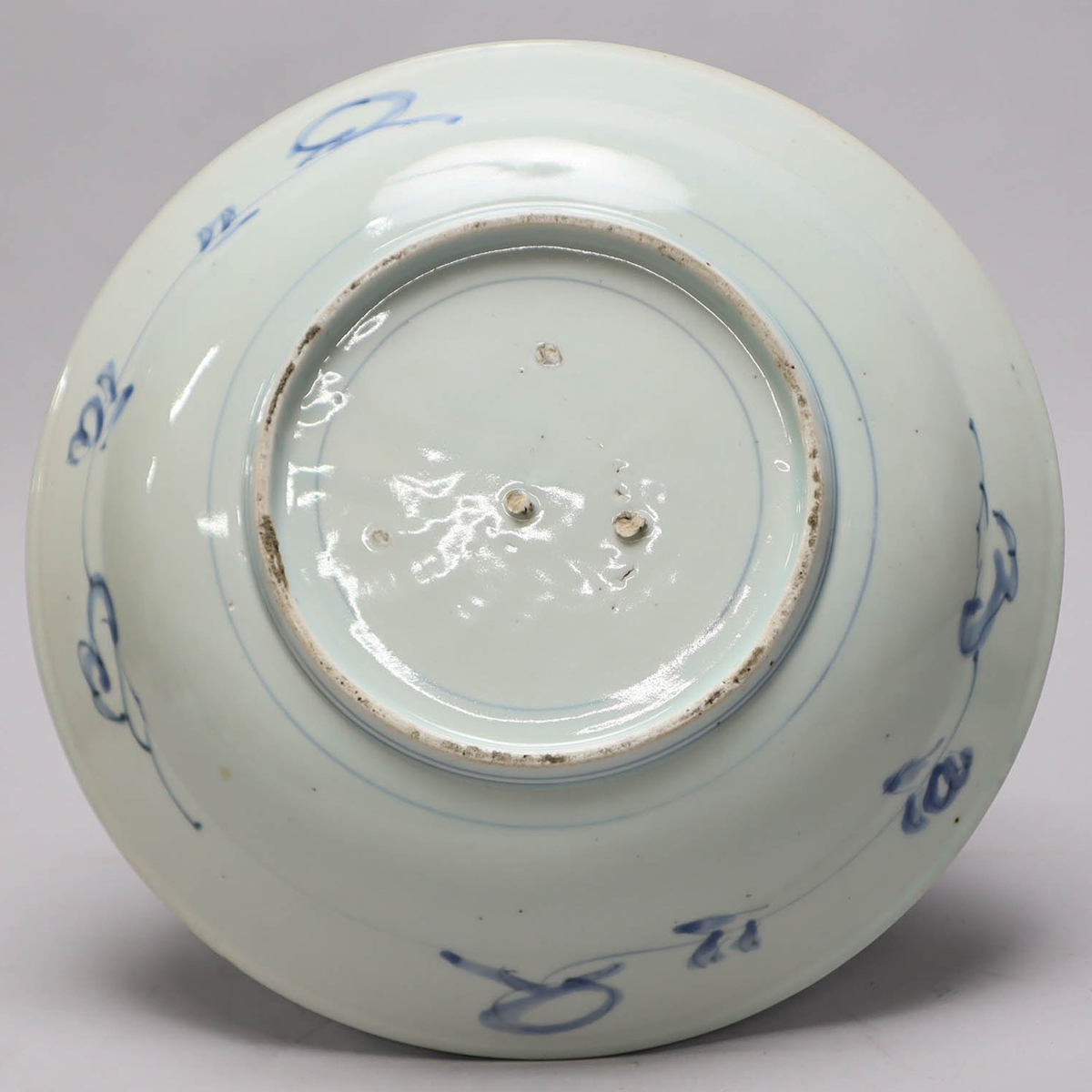 貨幣博物館 | 古伊万里染付芙蓉手花籠図大皿（江戸・18世紀） ※古美術