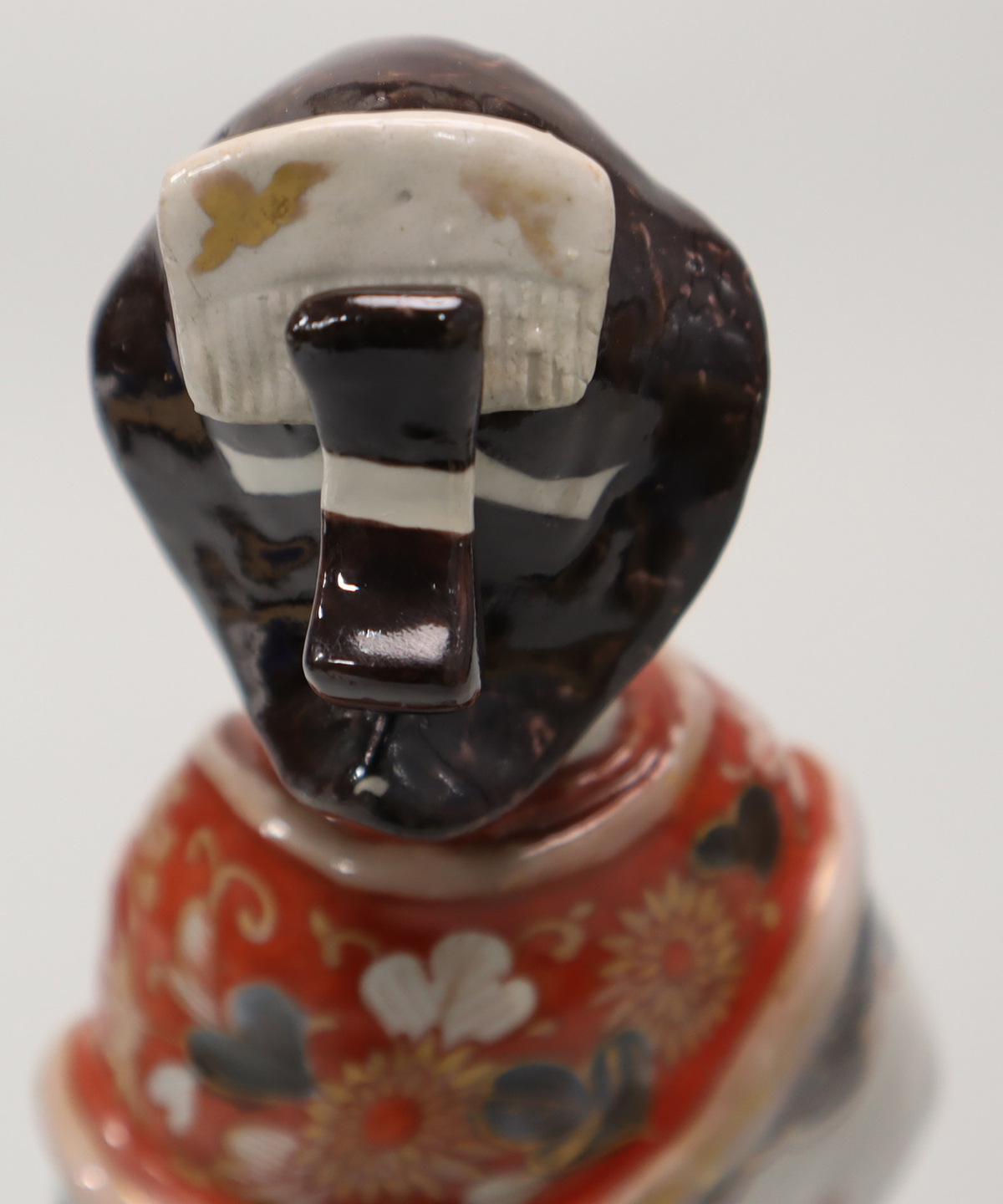 貨幣博物館 | 古伊万里色絵美人人形置物（江戸時代・1700～1740年頃