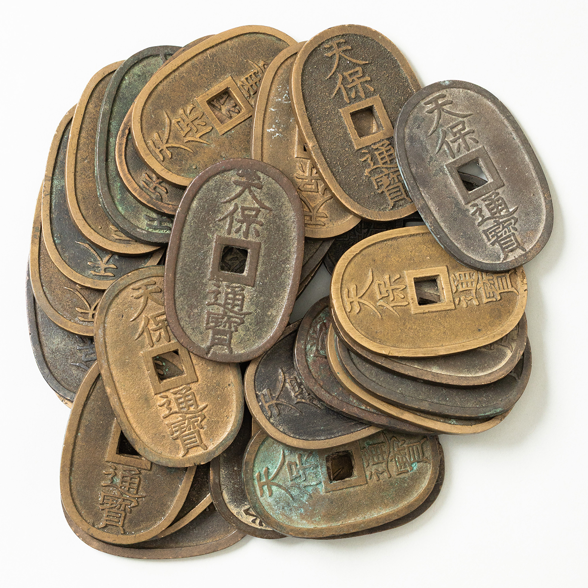 ゆ*プ様 日本の旧貨幣コレクション 約100枚以上　銀貨　天保通宝　琉球通宝薩摩 貨幣博物館